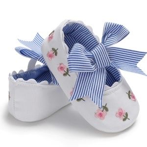 White Floral Girls Baby First Shoes